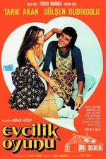 Evcilik Oyunu (1975) afişi Evcilik Oyunu (1975) afişi
