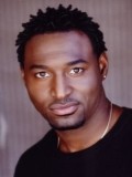 Adrian Holmes fotoğrafı